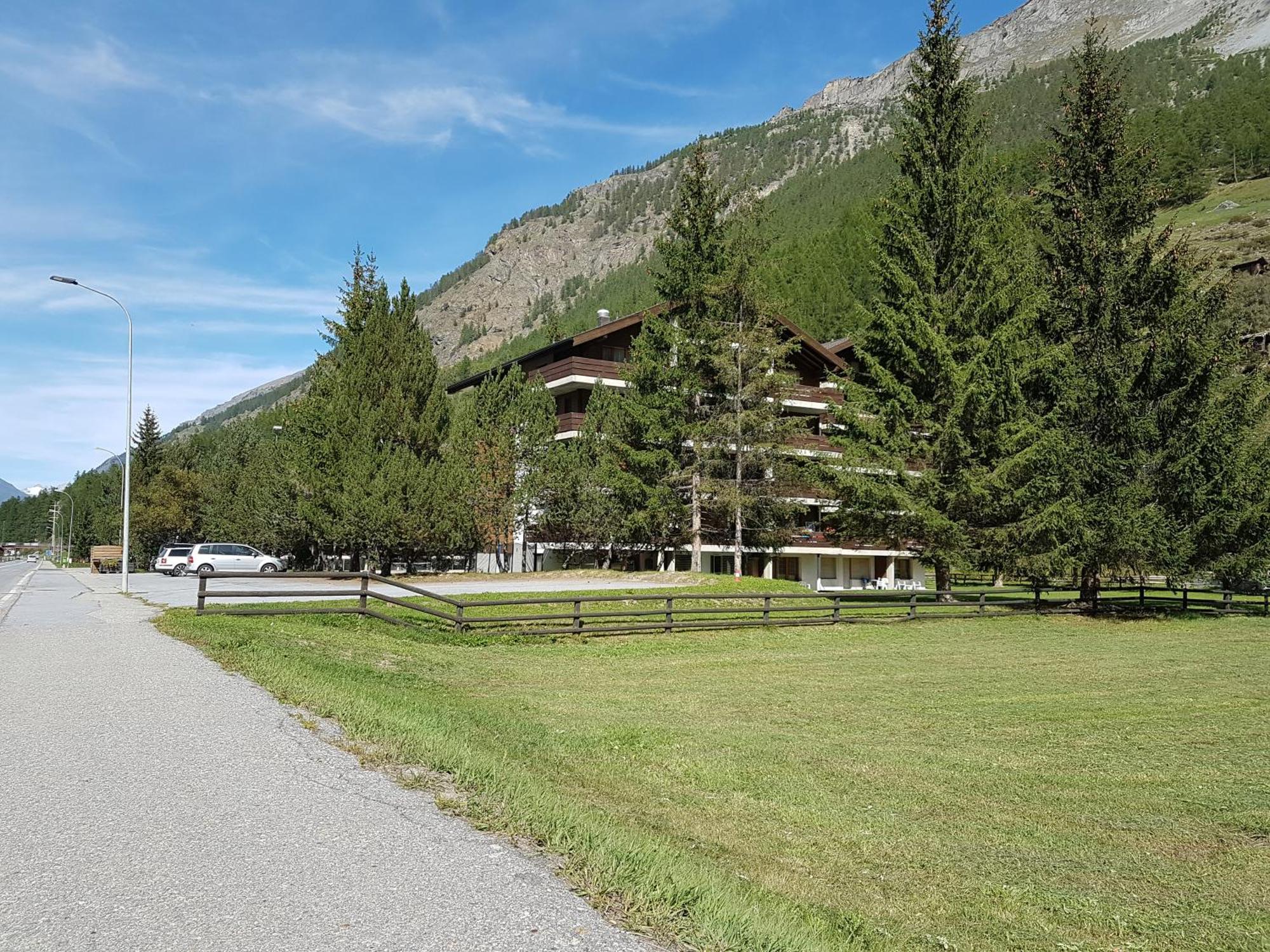 Monte Rosa Taesch, Apartments Mit Wellness Bereich 外观 照片